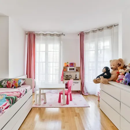Apartment Malakoff Au Coeur De Pour 6 *